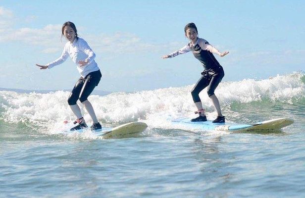 Group Surf Lesson for Beginners in Kihei at Kalama Park
