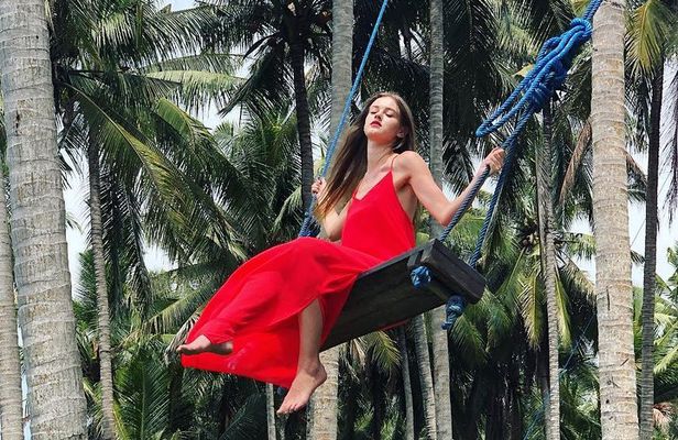 Bali Swing and Taman Beji Griya Waterfall Tour