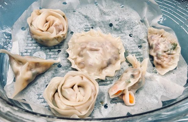 Cultural Walk & Dumpling Wrapping