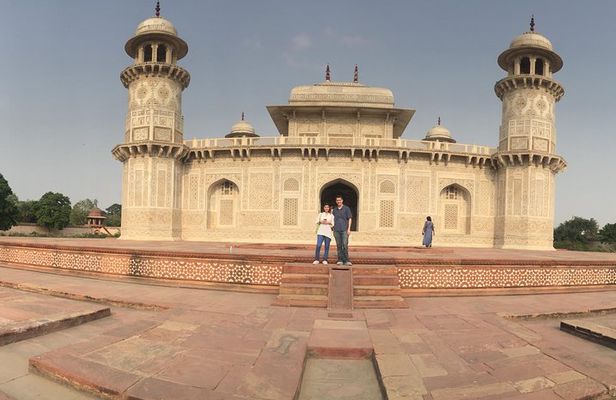 Taj Mahal with Local Agra Tour