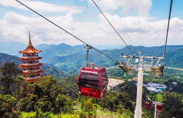 Genting Highlands Day Trip from Kuala Lumpur with Skyway Cable Car Ride
