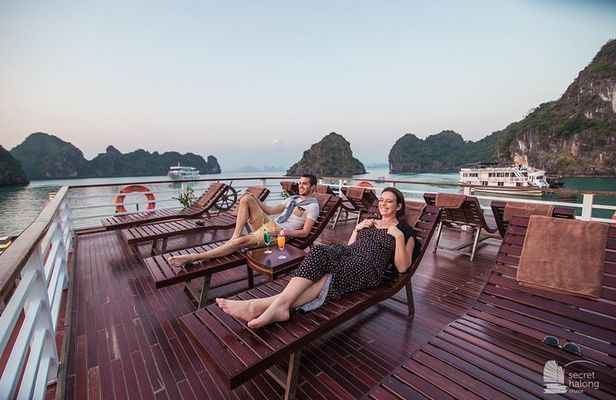 Secret Halong Cruise - The responsible excursion in Halong bay