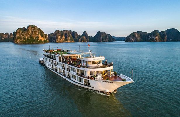 Halong Luxury Cruise 2D/1N: Kayaking, swimming, Titop island, Surprise cave 