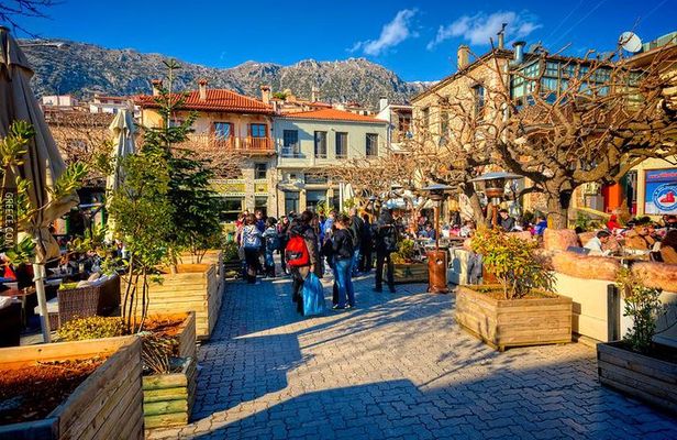 Private Tour of Delphi & Arachova from Athens