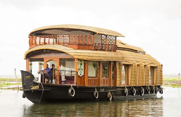 6hrs Alleppey Houseboat Tour-Serene Canals, Local Life & Food.