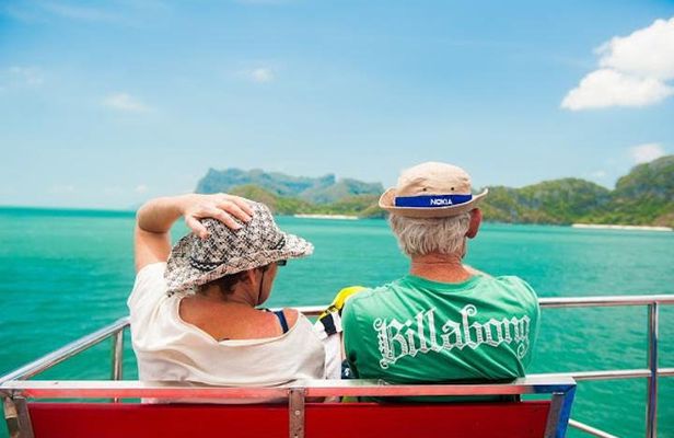 Ang Thong Marine Park: Full-Day Kayaking & Snorkeling Tour