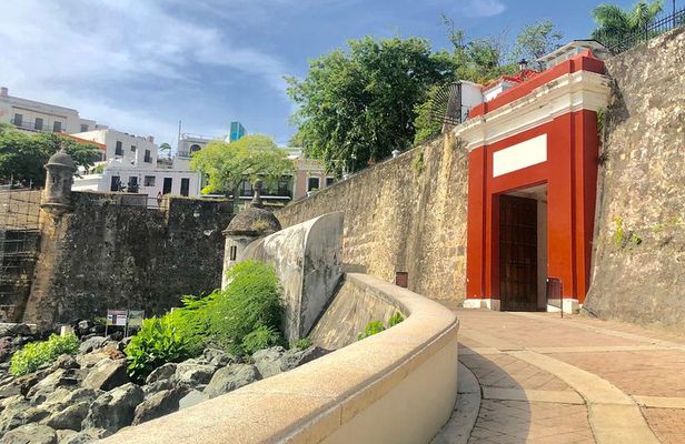 Explore Old San Juan Walking Tour