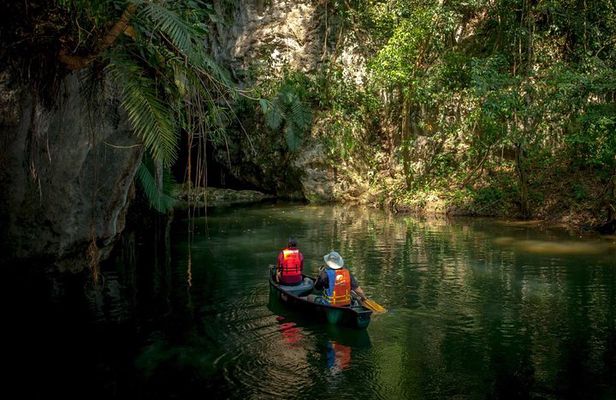 Barton Creek Cave & Butterfly Farm
