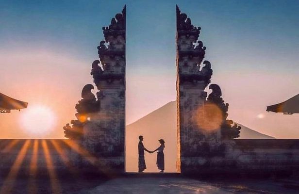 Gates of Heaven Temple and Blue Lagoon Snorkeling with All-inclusive