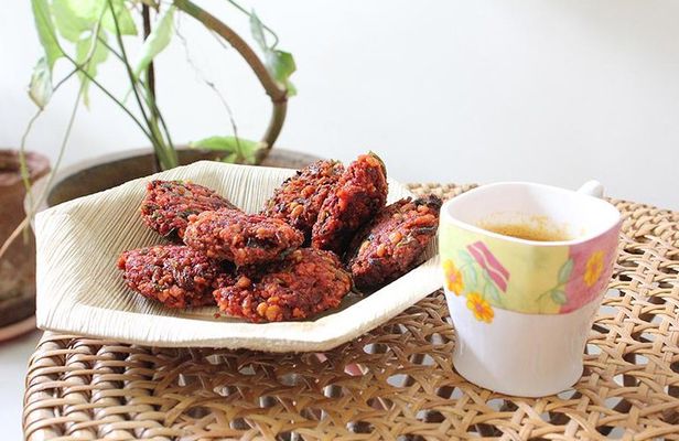 Private South Indian Vegetarian Dining with a Local Near the Chennai Airport