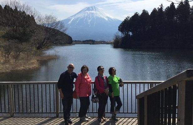 Mt.Fuji area Tour from Shimizu Port / Van Taxi