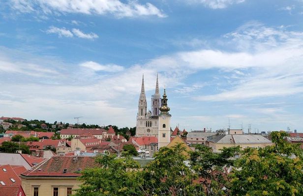 3 Days in Zagreb Private Tour: ZAGREB, SLOVENIA, PLITVICE LAKES & TESLA MEMORIAL