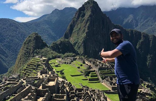 Tour 4Days: Sacred Valley - Machupicchu - Rainbow Mountain
