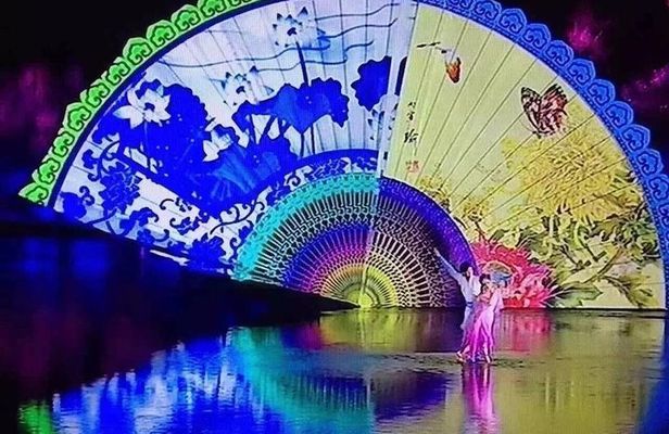 All Inclusive Night Tour with Impression West Lake Show VIP Ticket and Dinner