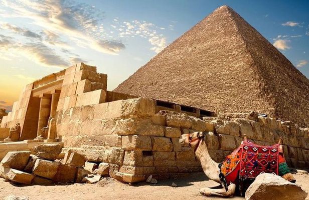Pyramids of Giza Egyptian Museum Sphinx and Khan El Khalili Bazaar