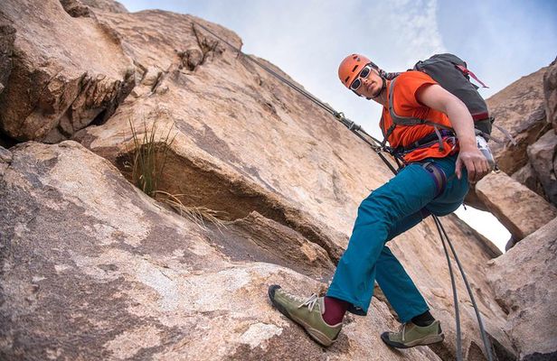 Rappelling Adventure in Joshua Tree National Park (4 Hours)