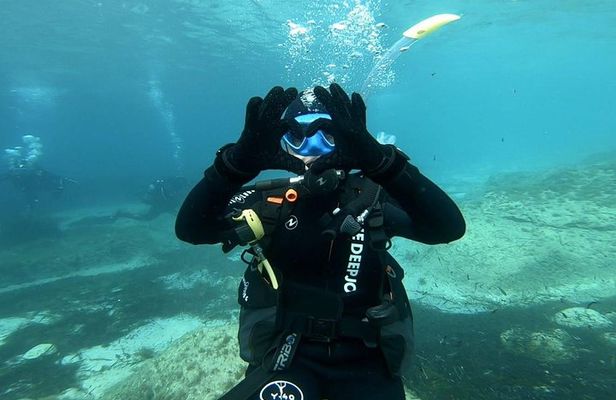 First scuba diving experience with instructor - Malta