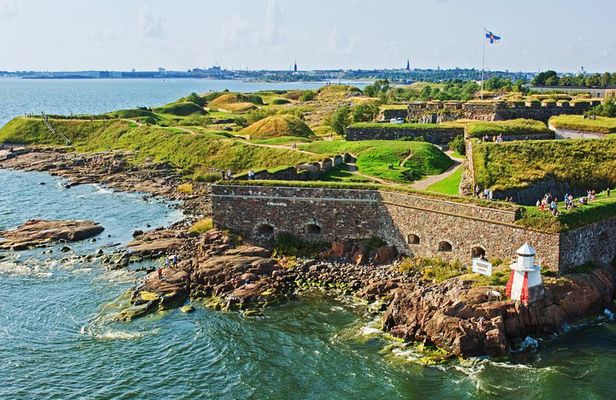 Shore Excursion- City sightseeing and Suomenlinna from Helsinki Harbors