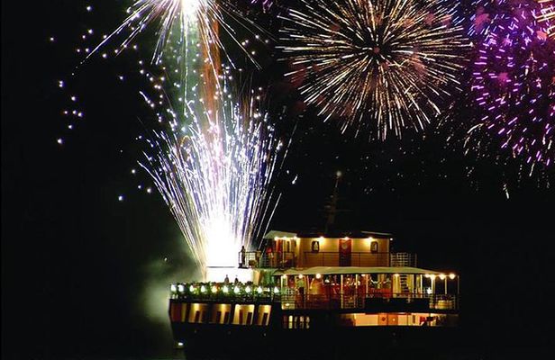 Wave Dancer Fireworks Night Cruise