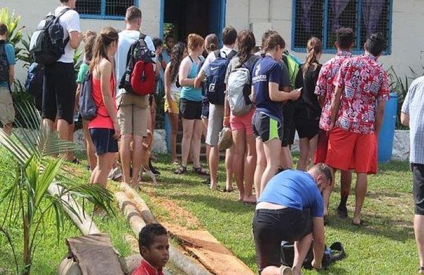 Authentic Fijian Day Tour