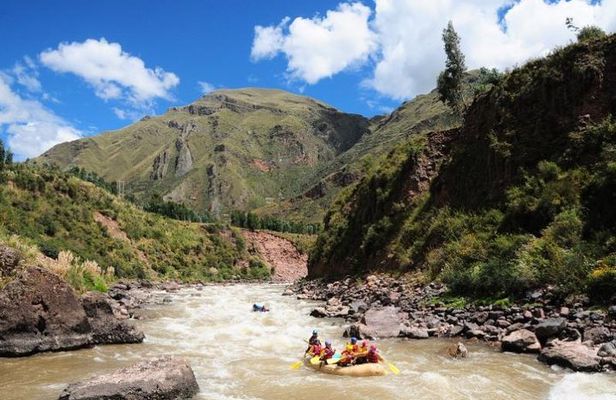 Cusco Rafting and Zipline Adventure