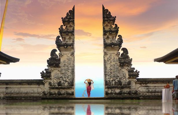 Lempuyang Temple Heaven's Gate, Tirta Gangga & Exotic Waterfall