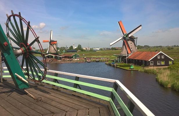 Zaanse Schans Small-Group Excursion from Zaandam