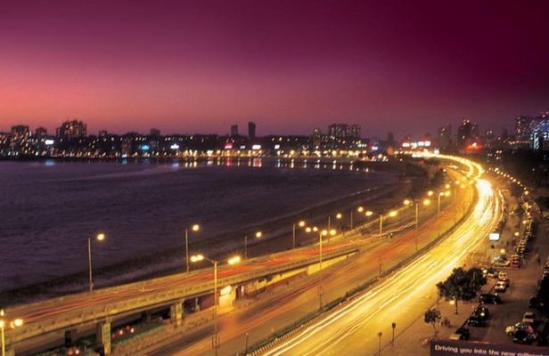 Private Tour: Customizable Mumbai Sightseeing Including Elephanta Caves or Kanheri Caves