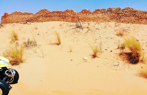 One night under the tent: Tataouine - Chenini - Ksar Ghilane - Matmata