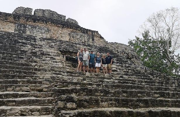 One Day Tour to Chacchoben Mayan City and Bacalar Lagoon with a Certified Guide
