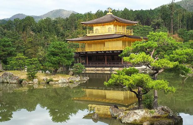 Kyoto and Nara Fully Satisfying Two-Day Walking Tour