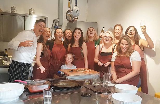 The Art of Making Pizza-Cooking Class in Unique Location with Italian Pizzachef