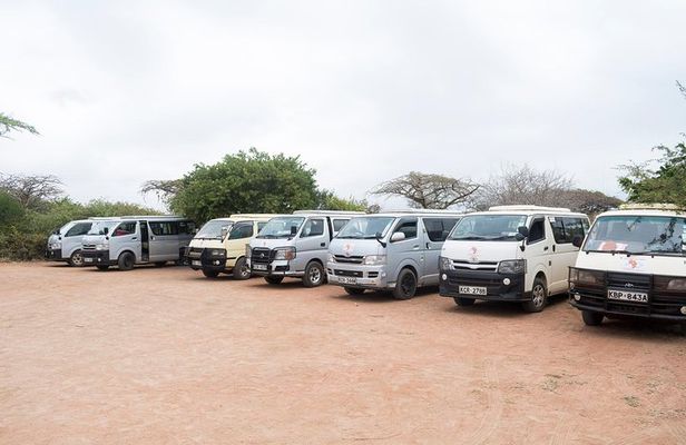 4 Days Mombasa Safari – Tsavo West, Amboseli & Tsavo East National Parks