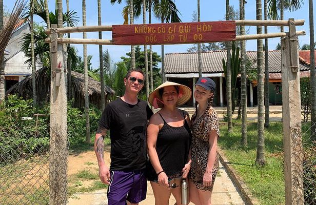 Cocopalm Forest To A Craft Village