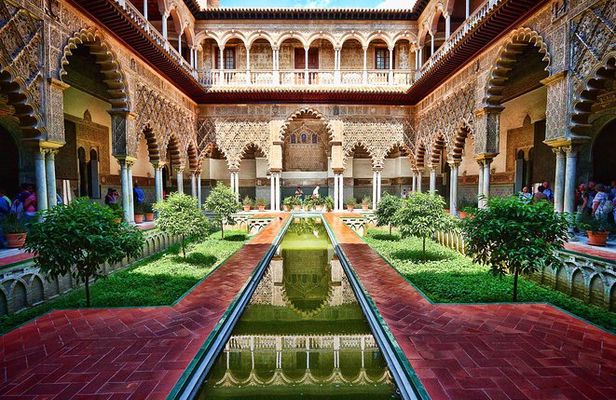 Alcazar and Cathedral of Seville Tour with Skip the Line Tickets