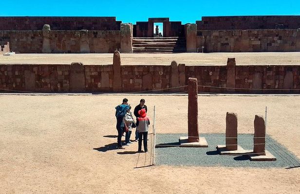 Tiwanaku & Puma Punku - Private Service.
