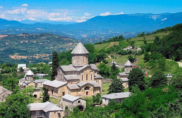 Kutaisi 2 Days Tour with overnigth - Caves and Historical Sights