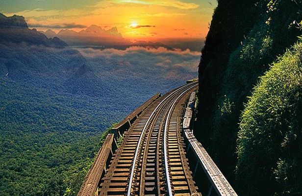 Serra Verde Express: Por do Sol Completo Boutique