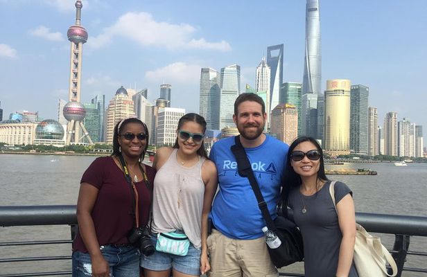 All-Inclusive Private Day Tour: Best Shanghai w/ River Cruise