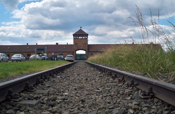 Auschwitz-Birkenau last minute guided Tour