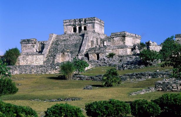 Tulum Express Guided Tour from Cancun
