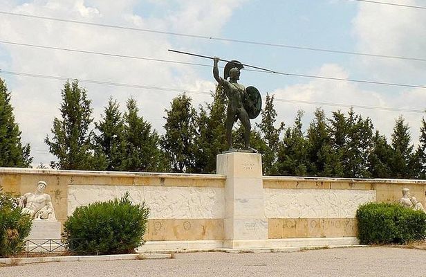 Proud Thermopylae & Famous Delphi Oracle in a Private Sightseeing