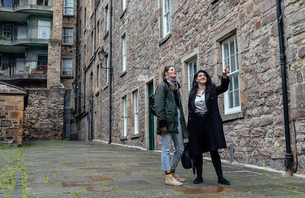 Treasures of Edinburgh: Ghosts, Myths & Legends Private Tour