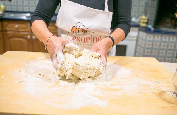 Private Pizza & Tiramisu Class at Cesarina's home with tasting in Bergamo