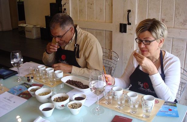 Coffee Cupping Private Tour (5 Hrs.)