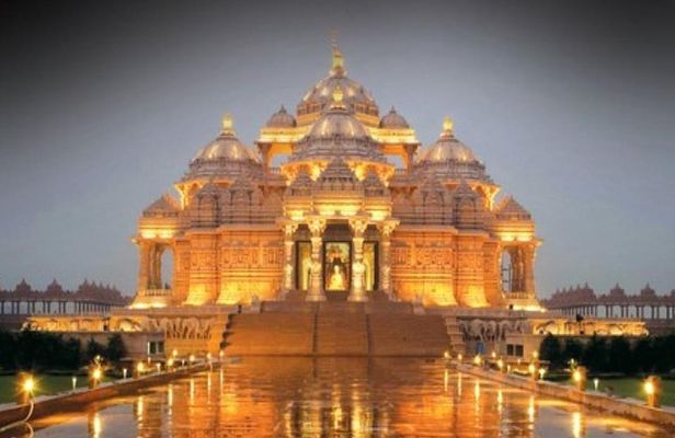Private Tour: Akshardham Temple and Spiritual Sites of Central Delhi