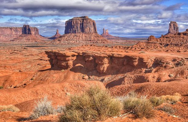 2.5 Hours of Monument Valley's Backcountry 4×4 Tour