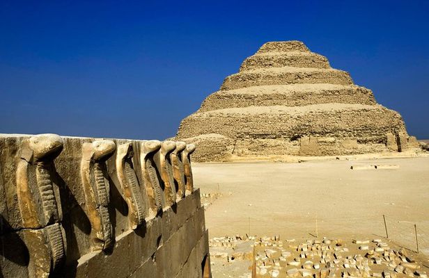 Saqqara & Dahsure day tour