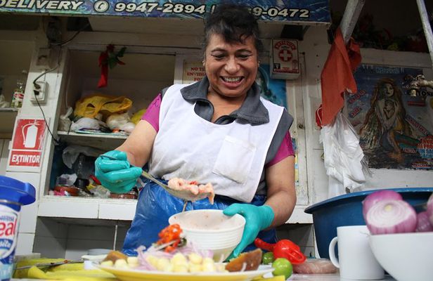 Lima Food through Local Markets & Barranco Tour (Small Group)