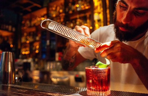 Drinks & Bites in Athens Private Tour